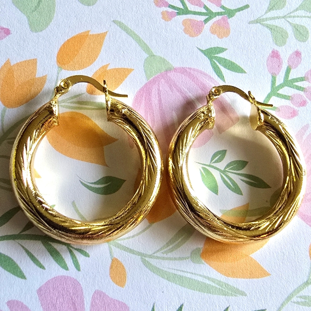 Hoop earrings gold tone hollow tube